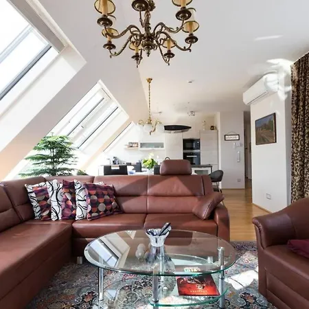 Apartment Grosses Penthouse #12 Mit Terrasse Und Aussicht