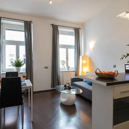 Apartament Station