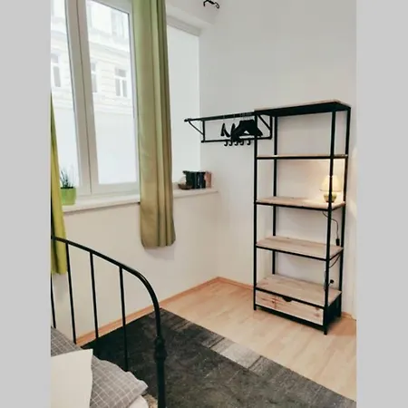 Amadeus - Tram Station To The Opera 2 Mins Away Appartement *