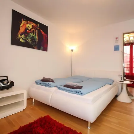 Rh Apartment