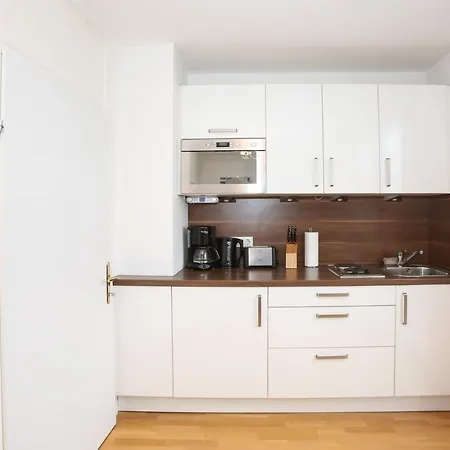 Rh Apartment *