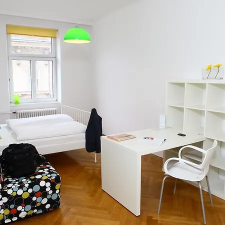 & Kaiser 23 Bécs