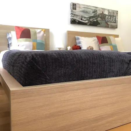 Apartment New, Bright Near The Metro! *