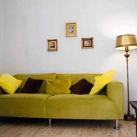 Lovely 2 - Suitable For Long Apartment *