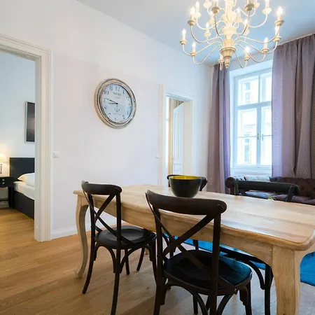 Residence, Naschmarkt - Museumsquartier Vienna