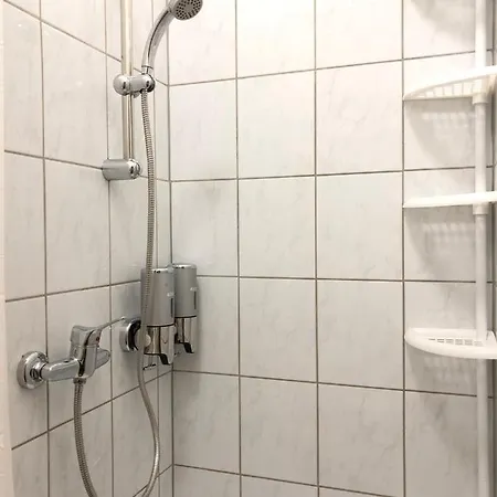 New, Bright Near The Metro! * Vienna