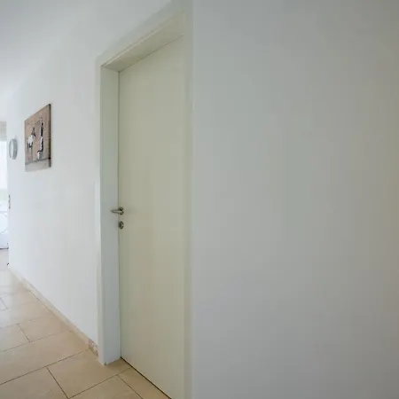 Apartment Donaufeld Living - Geraumiges Mit Balkon