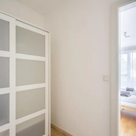 Donaufeld Living - Geraumiges Mit Balkon *
