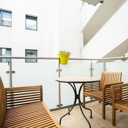 Donaufeld Living - Geraumiges Mit Balkon *