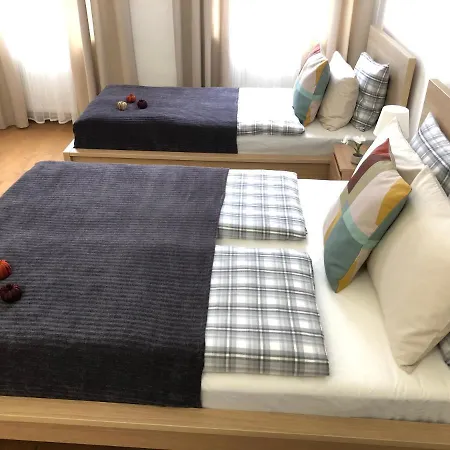 Apartment New, Bright Near The Metro! *