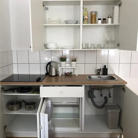 New, Bright Near The Metro! Apartment Vienna