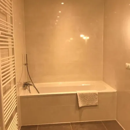 Top Apartment