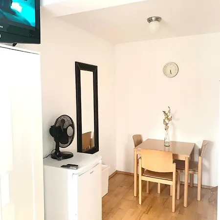 Favoriten-rooms * Vienna