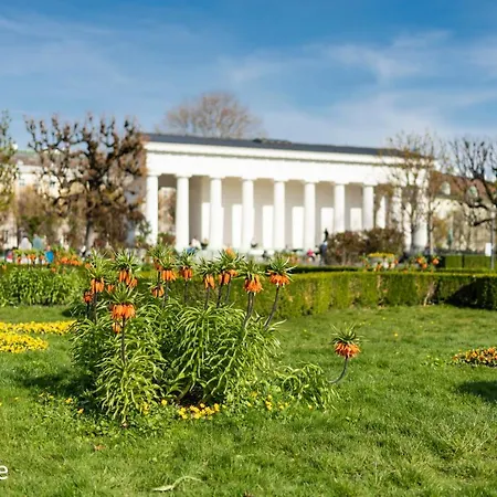 Fromme Hermine By Ichbucheat * Wien