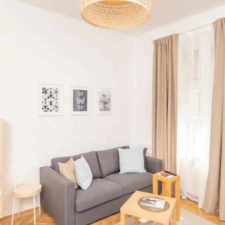 Apartment Fromme Hermine By Ichbucheat *
