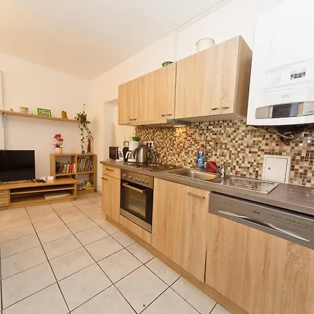 Apartament In Near Schoenbrunn & Westbahnhof - Keyless Check-in Viena