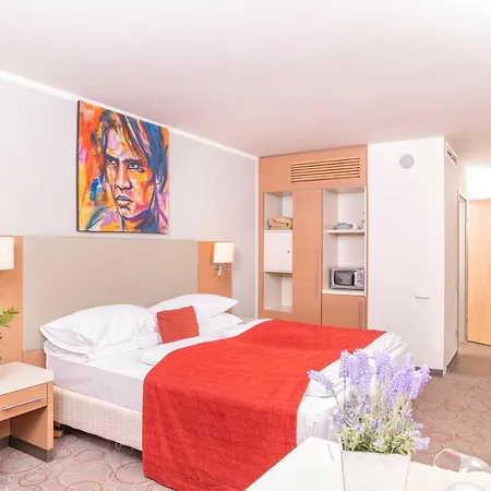 Vivo Hotel 4*
