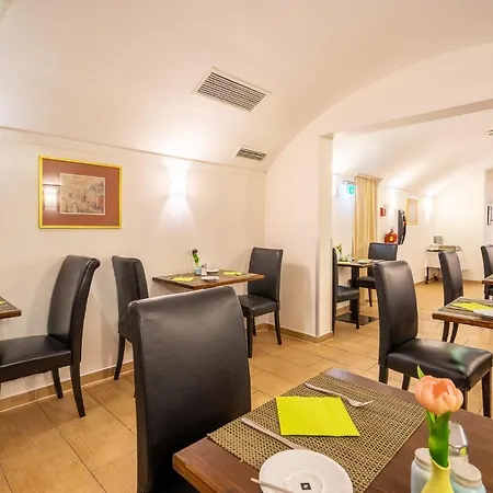 Hotel Am Schubertring 4*