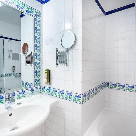 Hotel Am Schubertring 4*