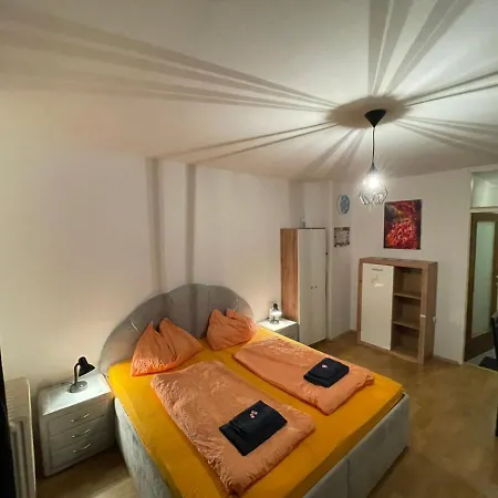 Rh Apartment *