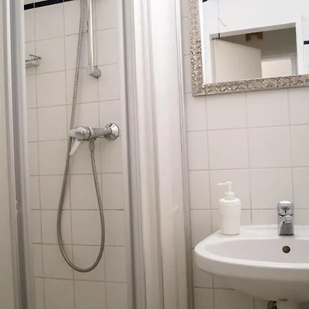 Apartment Lovely 2 - Suitable For Long