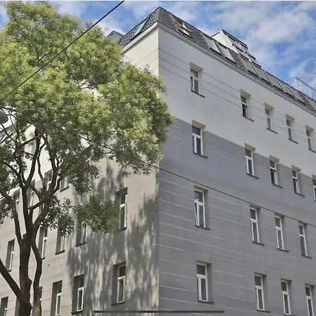 Sunny Penthouse L Dg1'14 *