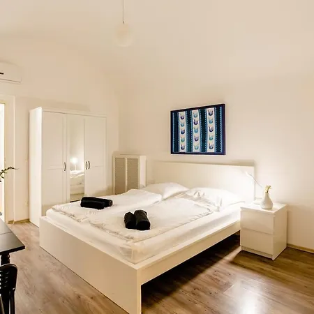 Air Condition I Sights In Walking Distance I 201 Mbit Wifi * Wien