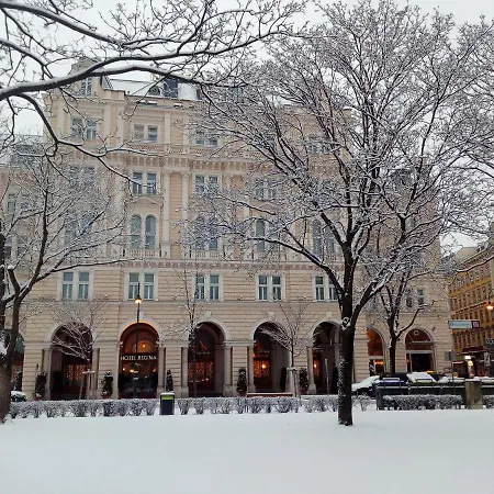 Regina Hotel 4*