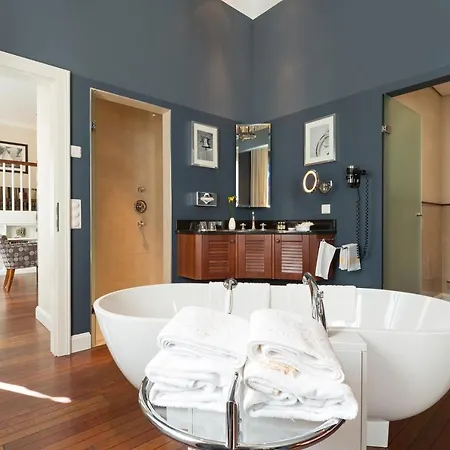 Kaiserhof Hotel 4*