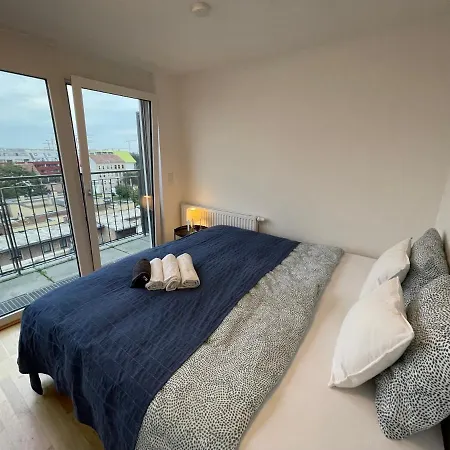 Eca Rooftop Live - Private & Serviced Homestay Vienna
