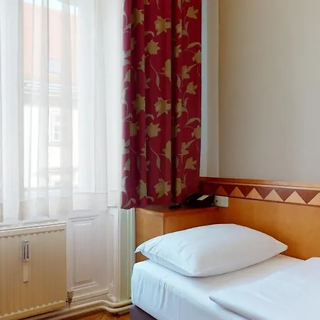 Hotel Post 3*