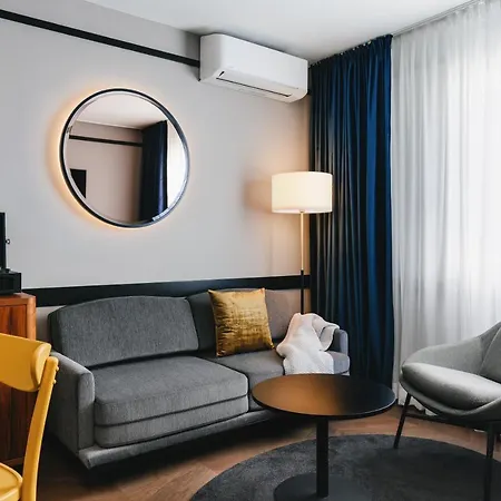 Gilbert Hotel