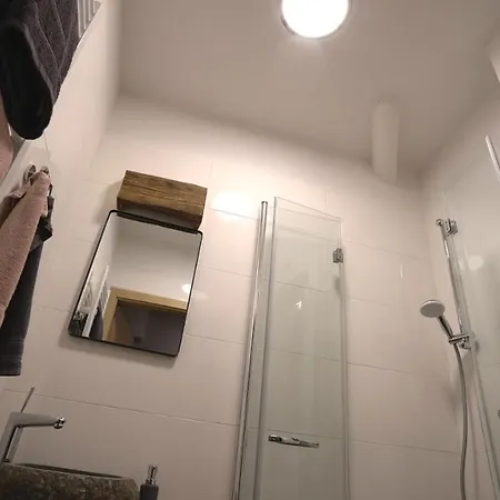 Apartman Mad In *