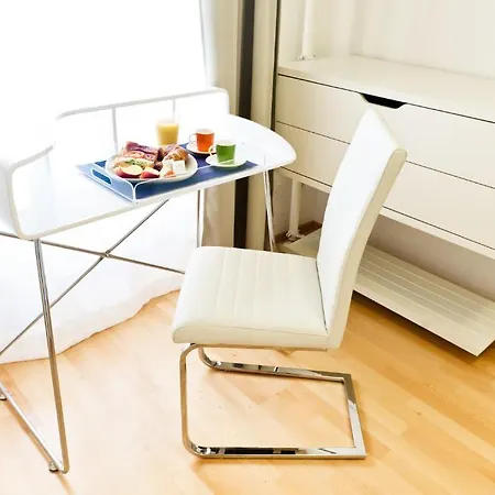 Vox Design Hotel 3*
