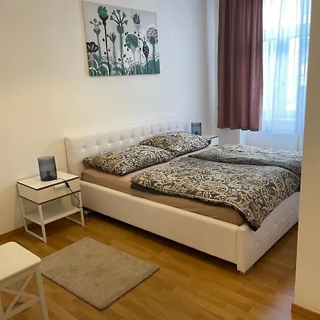 Gesamte Fuer 6 Personen Vídeň