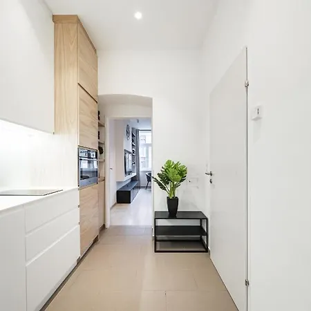 Zeus Design Apartment
