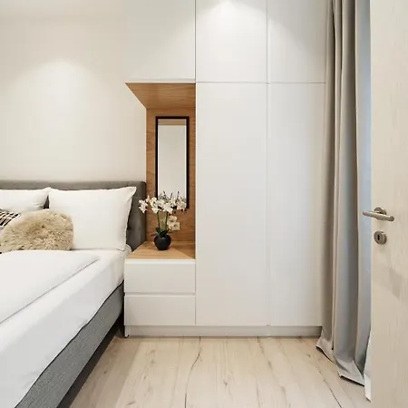 Apartment Zeus Design