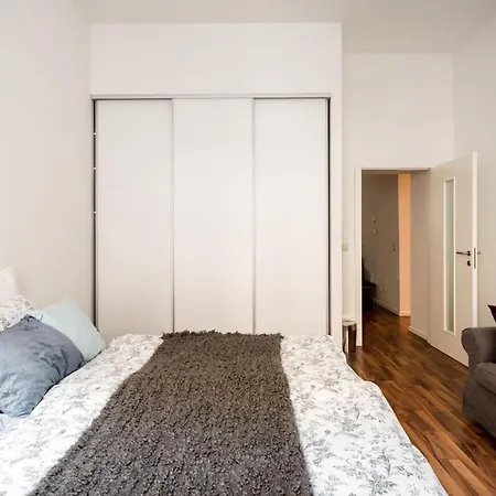 Luxurious And Spacious 5 Min Walk To City Center, 1-2 Appartamento Vienna