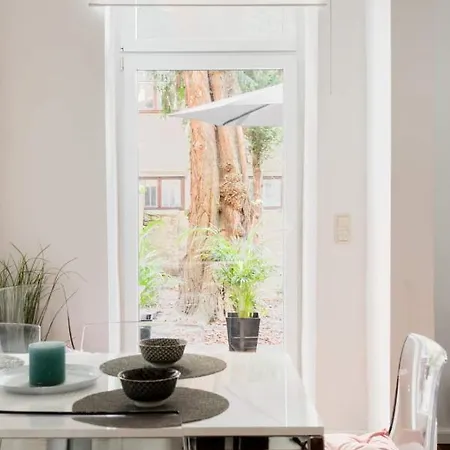 Luxurious And Spacious 5 Min Walk To City Center, 1-2 Appartamento Vienna