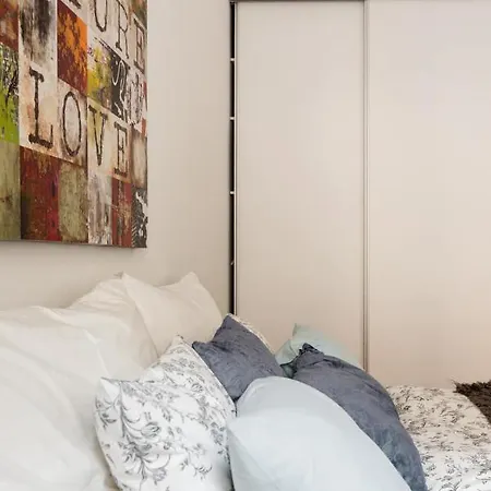 Appartamento Luxurious And Spacious 5 Min Walk To City Center, 1-2