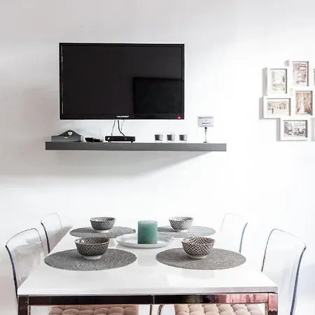 Luxurious And Spacious 5 Min Walk To City Center, 1-2 * Vienna