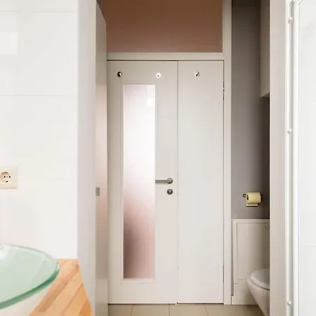 Luxurious And Spacious 5 Min Walk To City Center, 1-2 Appartamento Vienna