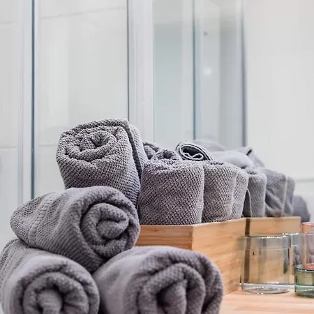 Apartment ⍟luxurious And Bright⍟ 5 Min Walk To City Center Vienna