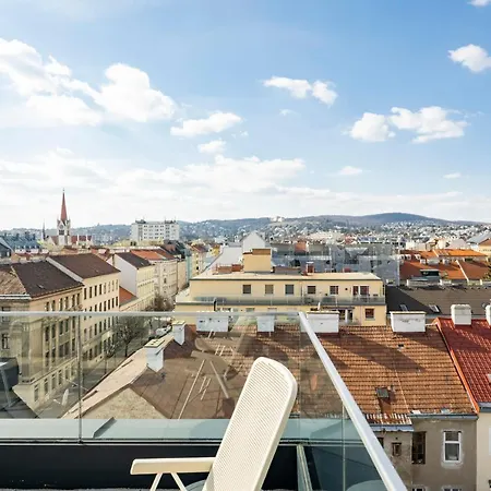 Apartment Rooftop Mit Grosser Terrasse