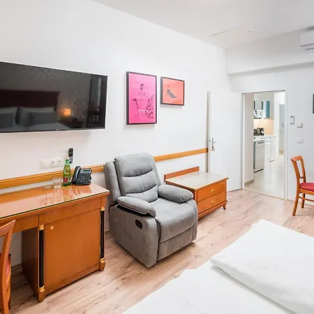 Western Celebrity Apart-hotel Viena
