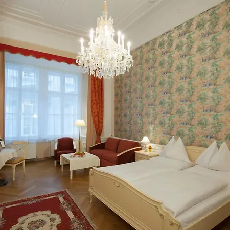 Hotel Pertschy Palais