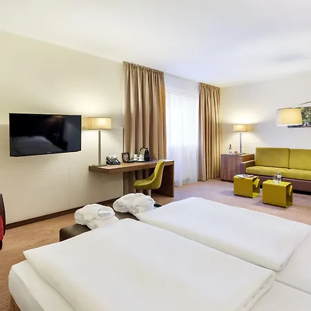 Hotell Austria Trend Doppio 4*