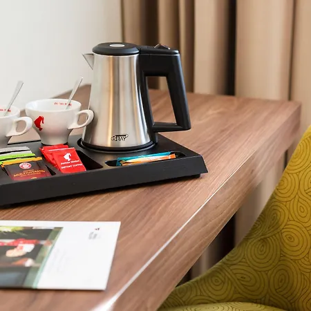 Austria Trend Doppio Hotell 4*
