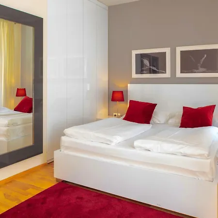 The Levante Rathaus Aparthotel