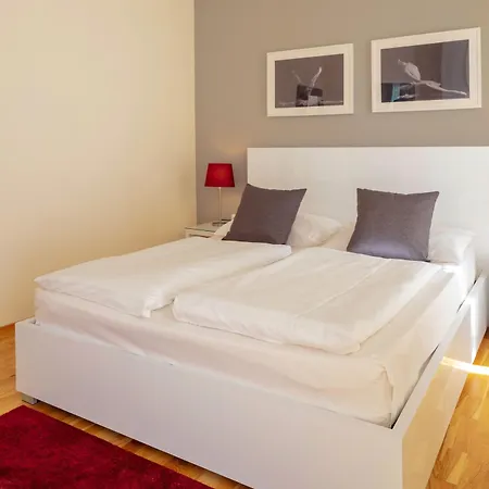 The Levante Rathaus Aparthotel